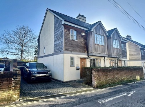 Arrange a viewing for Ringwood, Hampshire