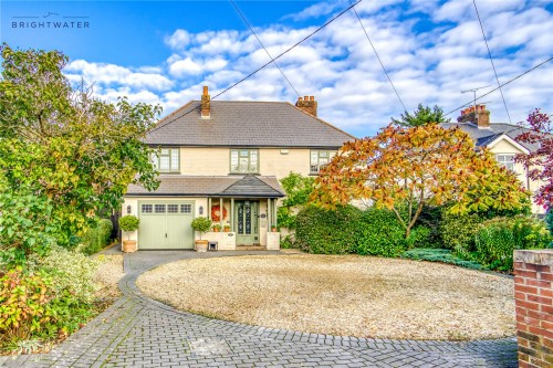 Arrange a viewing for Ringwood, Hampshire